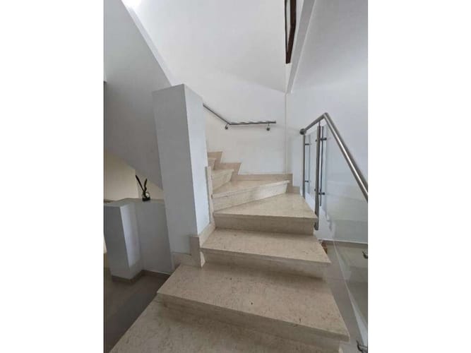 Casa de 4 alcobas en venta en Las Brujas, Envigado, 204 m² · foto 11 de 16