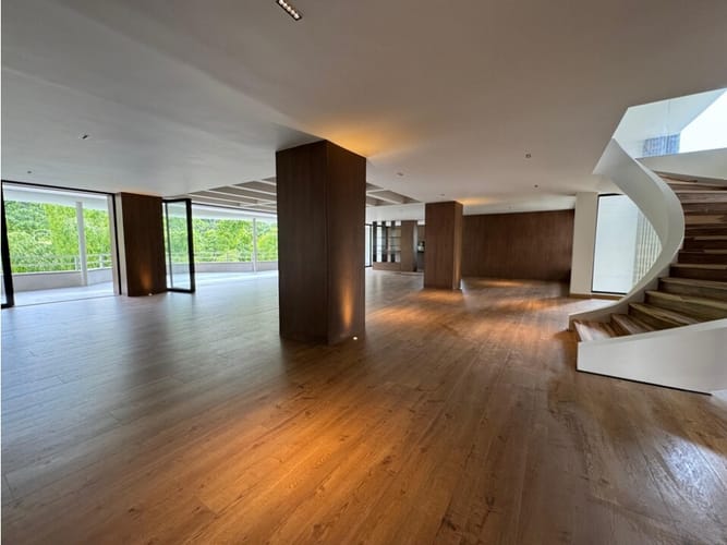 Apartamento de 3 alcobas en venta en El Poblado, Medellín, 500 m² · foto 4 de 24