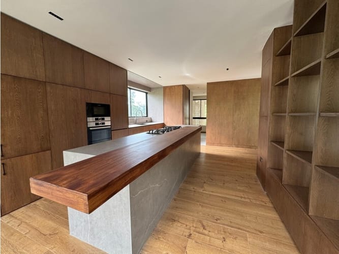 Apartamento de 3 alcobas en venta en El Poblado, Medellín, 500 m² · foto 6 de 24