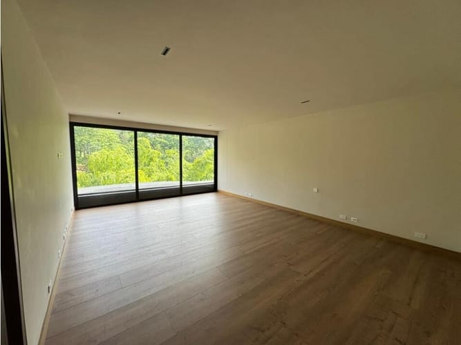 Apartamento de 3 alcobas en venta en El Poblado, Medellín, 500 m² · foto 18 de 24