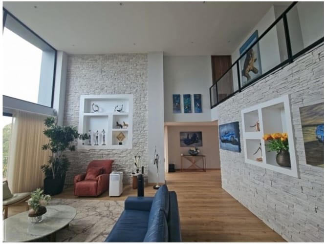 Casa de 4 alcobas en venta en El Poblado, Medellín, 458 m² · foto 4 de 24