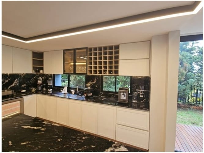 Casa de 4 alcobas en venta en El Poblado, Medellín, 458 m² · foto 11 de 24