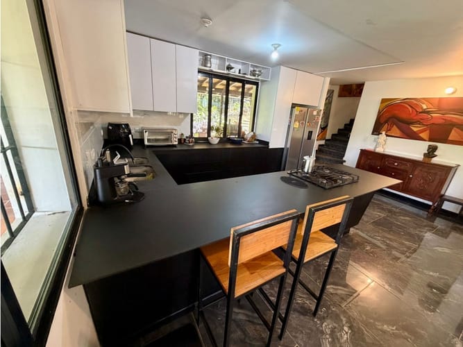 Casa de 5 alcobas en venta en Loma Del Chocho, Envigado, 390 m² · foto 23 de 24
