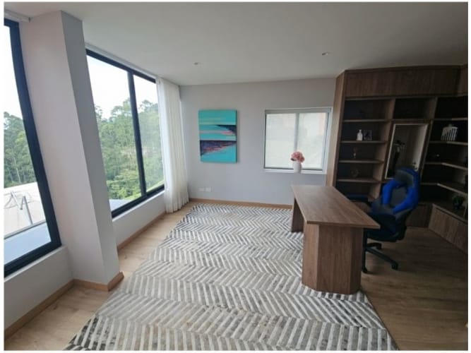 Casa de 4 alcobas en venta en El Poblado, Medellín, 458 m² · foto 16 de 24