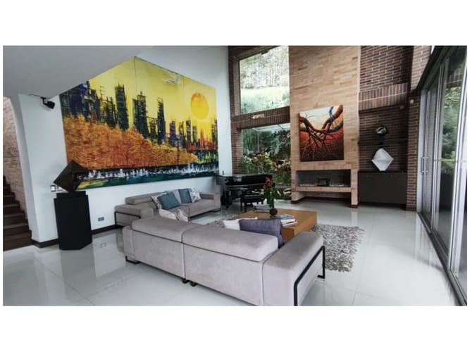 Casa de 4 alcobas en venta en Las Palmas, Medellín, 500 m² · foto 3 de 24