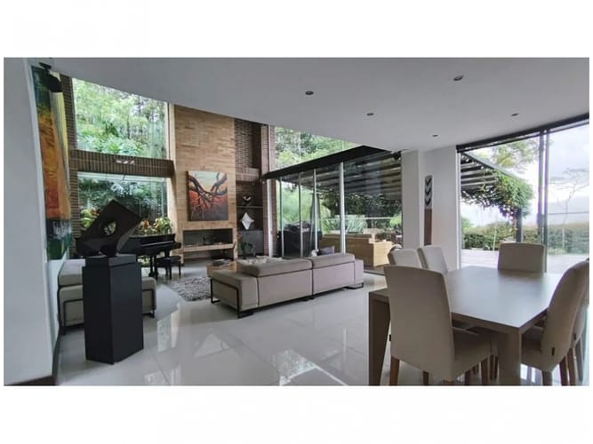 Casa de 4 alcobas en venta en Las Palmas, Medellín, 500 m² · foto 8 de 24