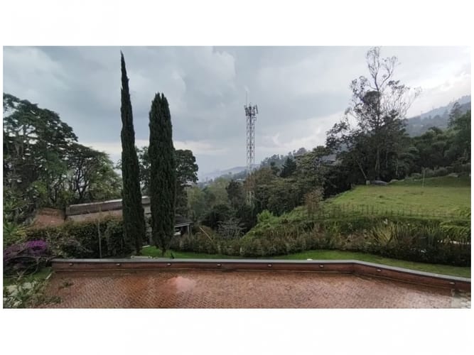 Casa de 4 alcobas en venta en Las Palmas, Medellín, 500 m² · foto 18 de 24