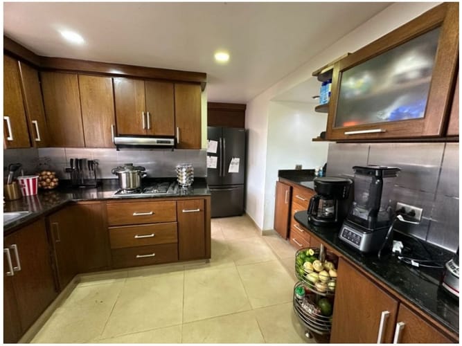 Casa de 5 alcobas en venta en Camino Verde, Envigado, 236 m² · foto 4 de 24