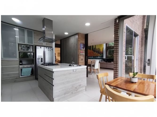 Casa de 4 alcobas en venta en Las Palmas, Medellín, 500 m² · foto 20 de 24