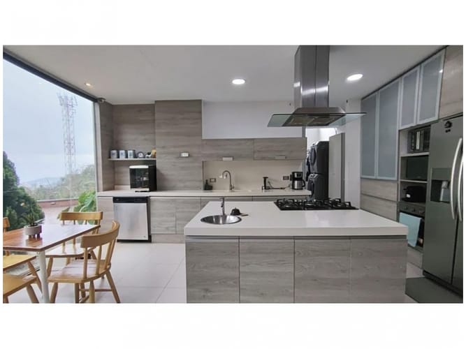 Casa de 4 alcobas en venta en Las Palmas, Medellín, 500 m² · foto 22 de 24