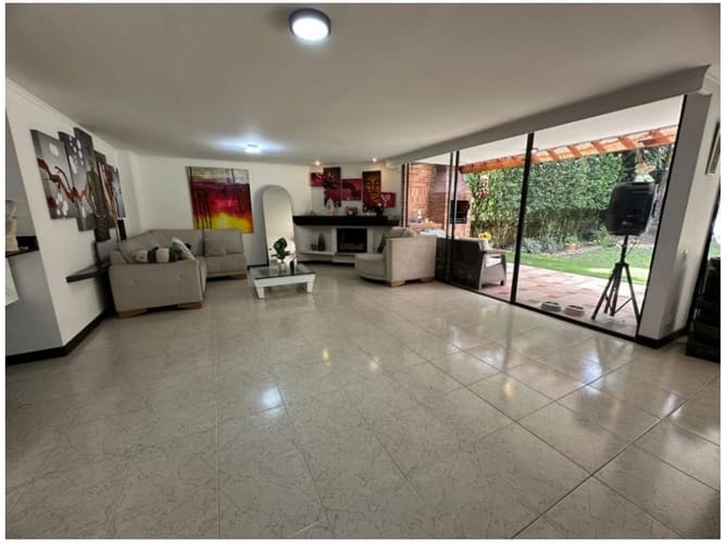 Casa de 5 alcobas en venta en Camino Verde, Envigado, 236 m² · foto 8 de 24