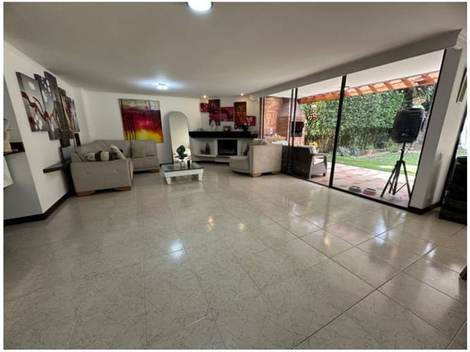 Casa de 5 alcobas en venta en Camino Verde, Envigado, 236 m² · foto 10 de 24