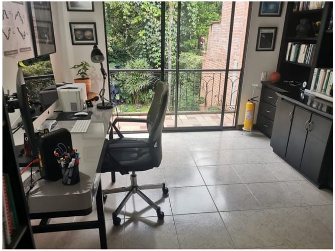 Casa de 5 alcobas en venta en Camino Verde, Envigado, 236 m² · foto 18 de 24