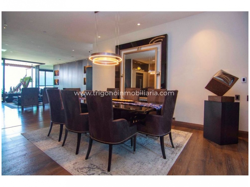 Apartamento en venta en El Poblado, Medellín · foto 3 de 23