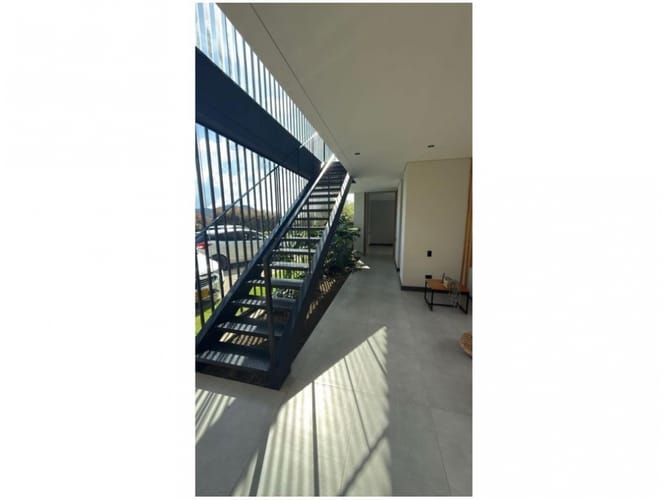 Casa de 4 alcobas en venta en Vía Las Palmas, Envigado, 380 m² · foto 8 de 13
