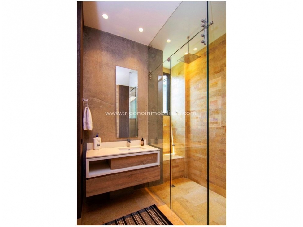 Apartamento en venta en El Poblado, Medellín · foto 15 de 23
