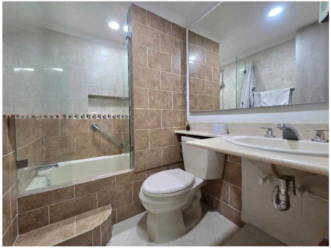 Apartamento de 3 alcobas en venta en Las Lomas, Medellín, 124 m² · foto 10 de 14