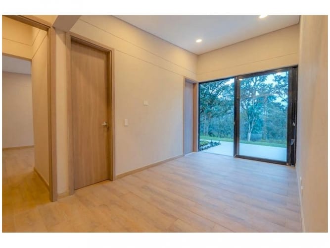 Casa de 3 alcobas en venta en Sajonia, Rionegro, 235 m² · foto 15 de 22