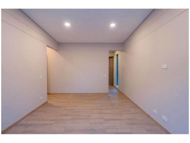 Casa de 3 alcobas en venta en Sajonia, Rionegro, 235 m² · foto 16 de 22
