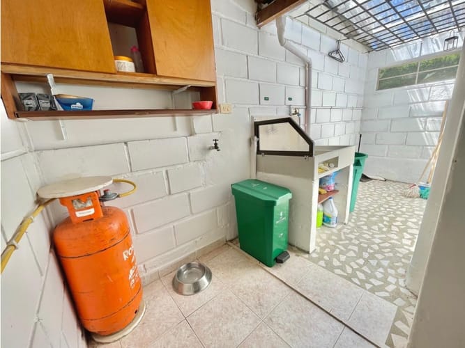 Finca en venta en Actividad Multiple, Copacabana, 180 m² · foto 8 de 24