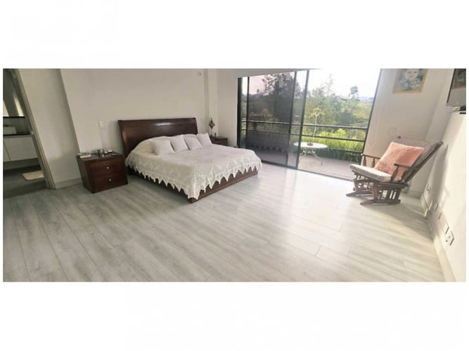 Casa de 3 alcobas en venta en Vía Las Palmas, Envigado, 417 m² · foto 16 de 24
