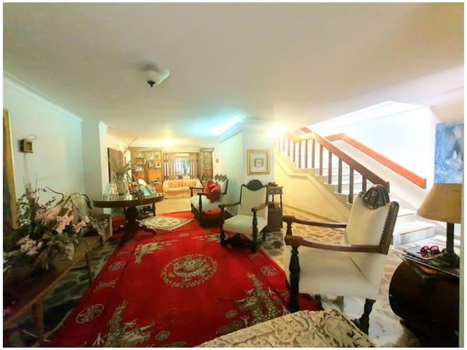 Casa de 4 alcobas en venta en Laureles, Medellín, 450 m² · foto 3 de 21