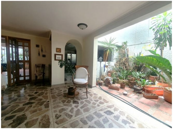 Casa de 4 alcobas en venta en Laureles, Medellín, 450 m² · foto 4 de 21
