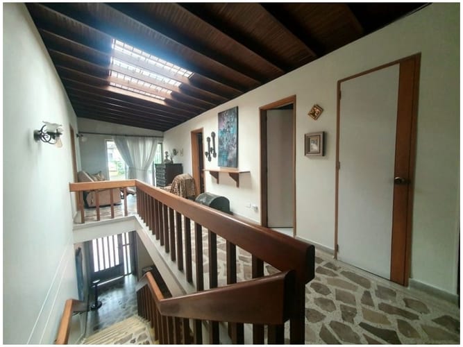 Casa de 4 alcobas en venta en Laureles, Medellín, 450 m² · foto 9 de 21