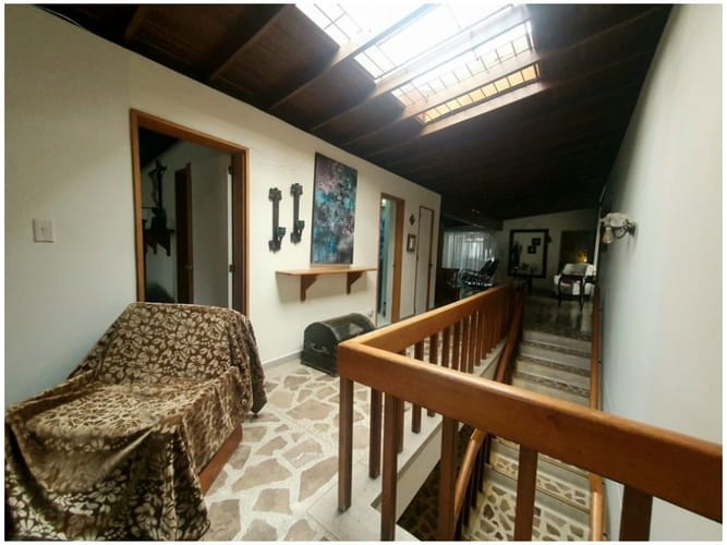 Casa de 4 alcobas en venta en Laureles, Medellín, 450 m² · foto 18 de 21