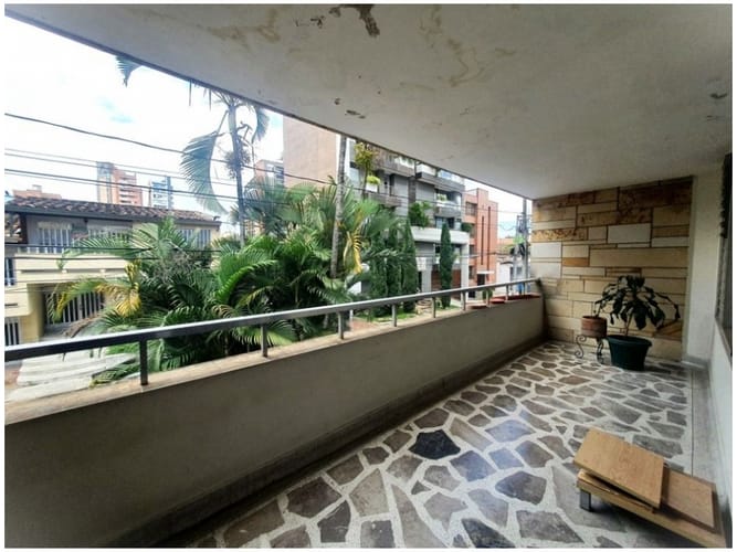 Casa de 4 alcobas en venta en Laureles, Medellín, 450 m² · foto 19 de 21