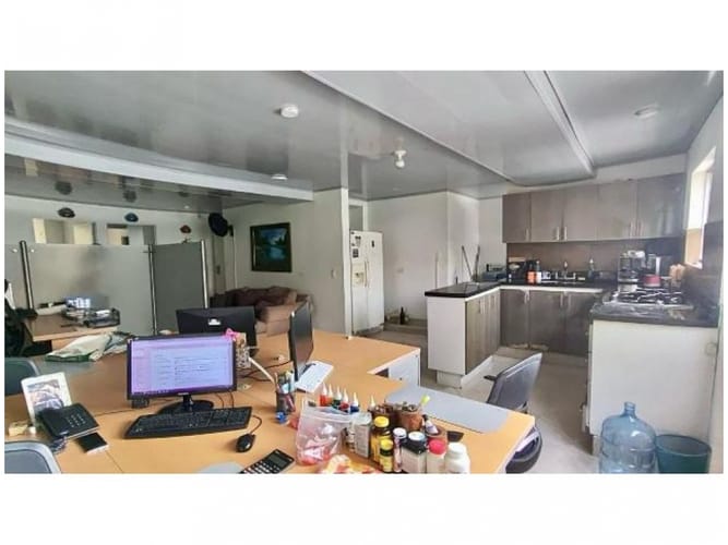 Bodega en venta en San Joaquin, Medellín, 581 m² · foto 14 de 21