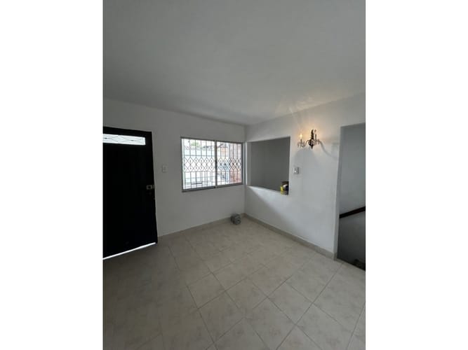 Casa de 5 alcobas en venta en Belén Altavista, Medellín, 214 m² · foto 3 de 13
