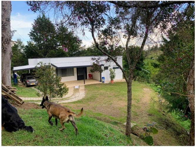 Casa de 4 alcobas en venta en Abreo, Rionegro, 427 m² · foto 3 de 23