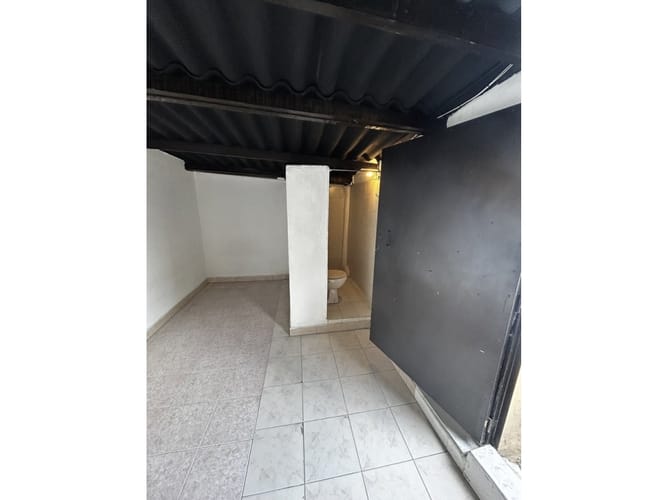 Casa de 5 alcobas en venta en Belén Altavista, Medellín, 214 m² · foto 10 de 13