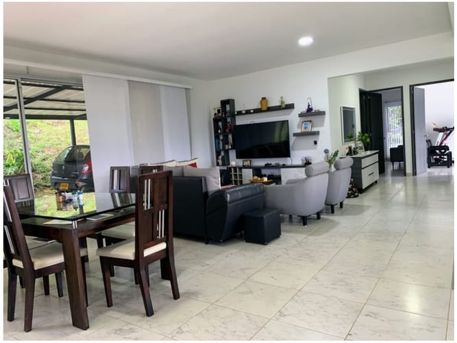 Casa de 4 alcobas en venta en Abreo, Rionegro, 427 m² · foto 9 de 23