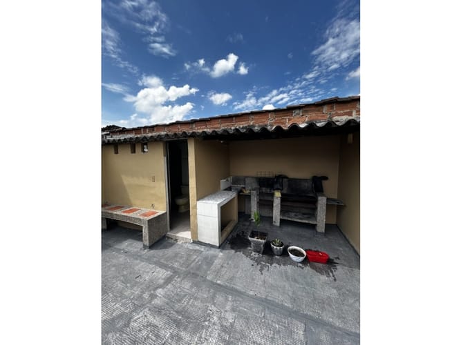 Casa de 5 alcobas en venta en Belén Altavista, Medellín, 214 m² · foto 12 de 13