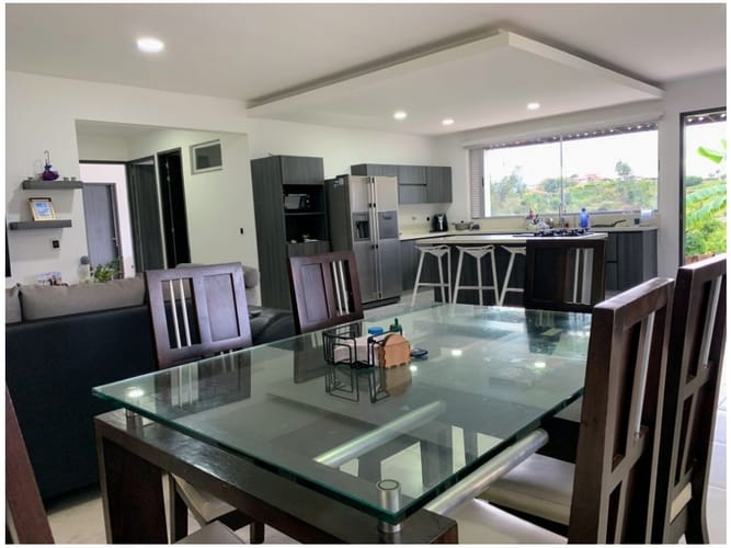 Casa de 4 alcobas en venta en Abreo, Rionegro, 427 m² · foto 11 de 23