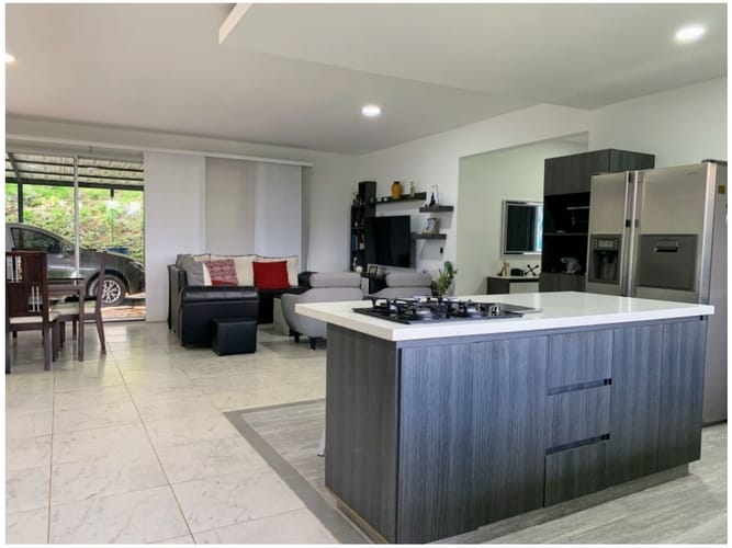 Casa de 4 alcobas en venta en Abreo, Rionegro, 427 m² · foto 15 de 23