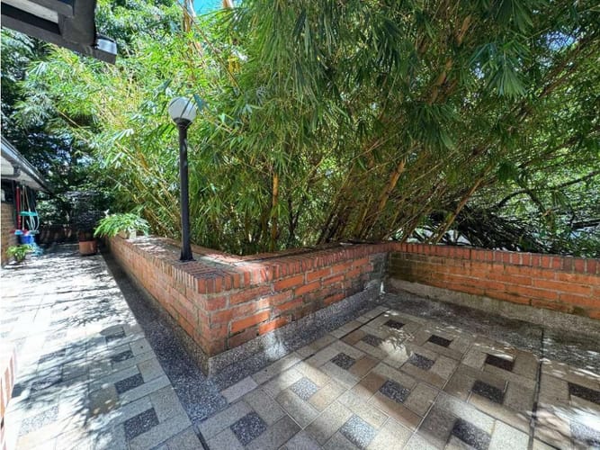 Apartamento de 4 alcobas en venta en El Poblado, Medellín, 321 m² · foto 9 de 17