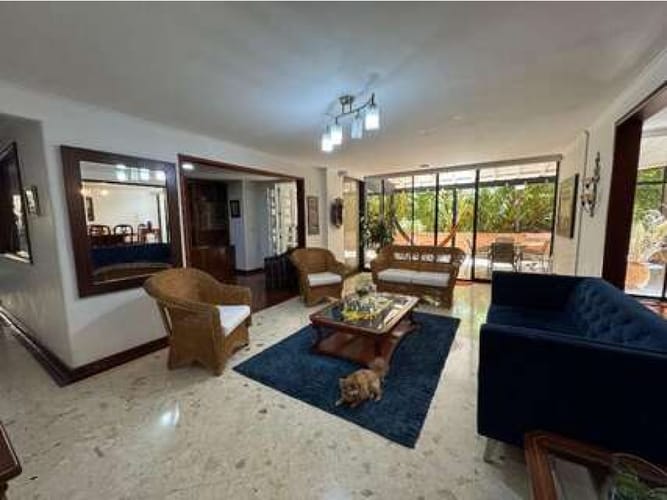 Apartamento de 4 alcobas en venta en El Poblado, Medellín, 321 m² · foto 17 de 17