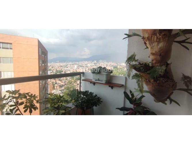 Apartamento en venta en La Cuenca, Envigado · foto 8 de 21