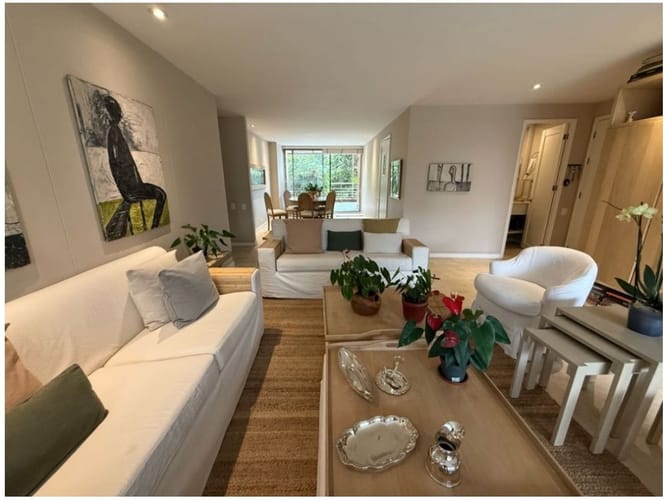 Apartamento de 3 alcobas en venta en Los Naranjos, Medellín, 280 m² · foto 3 de 20