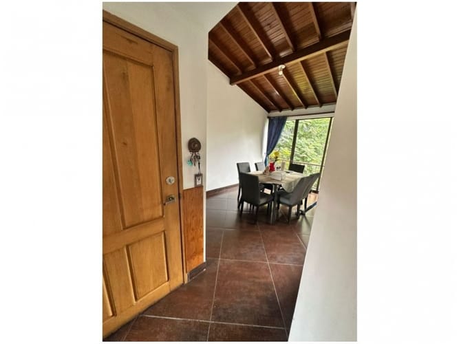 Apartamento de 4 alcobas en venta en Carlos E Restrepo, Medellín, 115 m² · foto 10 de 16