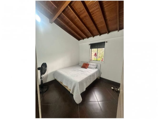 Apartamento de 4 alcobas en venta en Carlos E Restrepo, Medellín, 115 m² · foto 14 de 16