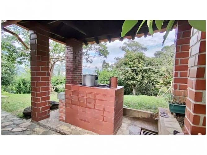 Casa de 4 alcobas en venta en Actividad Multiple, Copacabana, 594 m² · foto 11 de 24