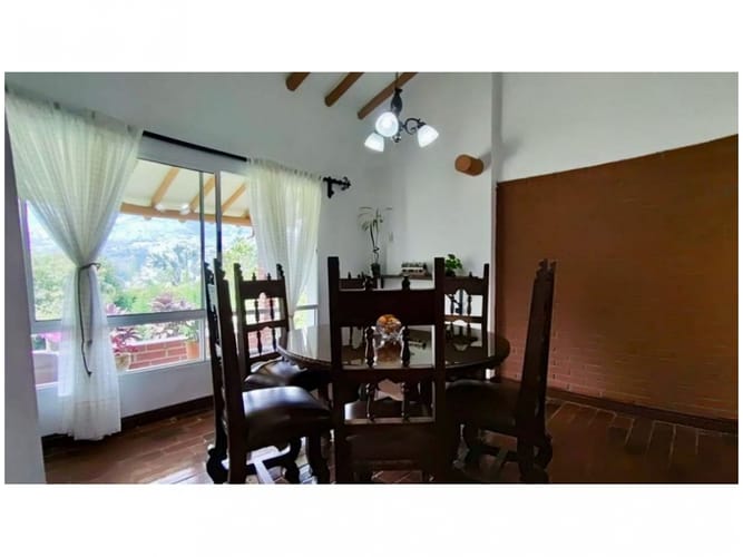 Casa de 4 alcobas en venta en Actividad Multiple, Copacabana, 594 m² · foto 20 de 24