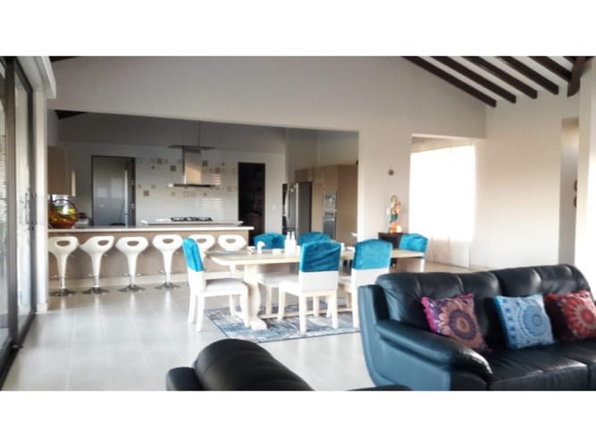Casa de 2 alcobas en venta en La Ceja, 430 m² · foto 8 de 9