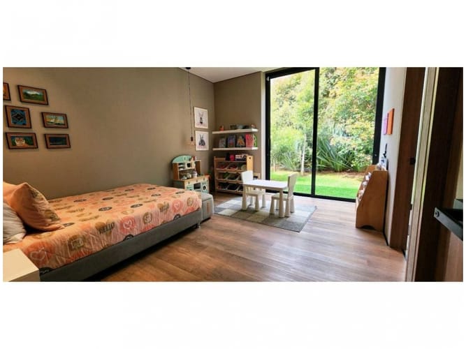 Casa de 3 alcobas en venta en Vía Las Palmas, Envigado, 270 m² · foto 11 de 13