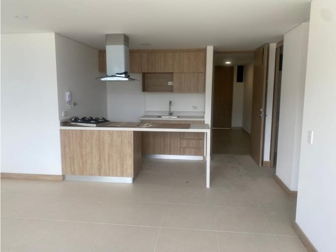 Apartamento en venta en La Cuenca, Envigado · foto 2 de 15