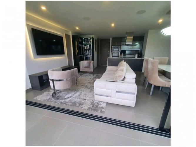 Apartamento de 3 alcobas en venta en Las Brujas, Envigado, 124 m² · foto 3 de 14